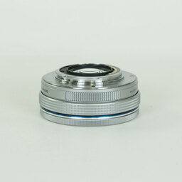 OLYMPUS M.ZUIKO DIGITAL ED 14-42mm F3.5-5.6 EZ シルバー OLYMPUS M.ZUIKO DIGITAL ED 14-42mm F3.5-5.6 EZ シルバー