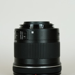 Canon EF-S10-18mm F4.5-5.6 IS STM