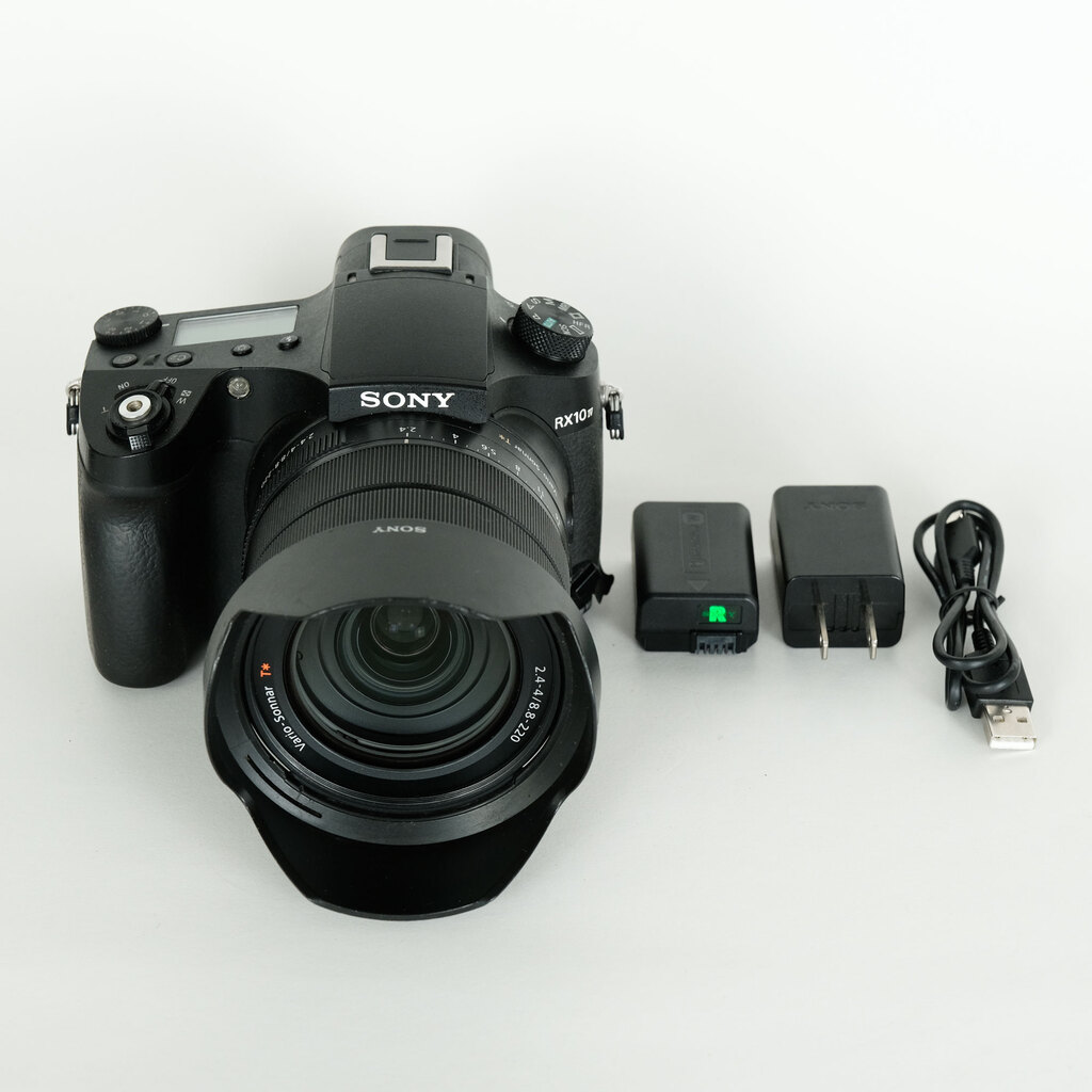 SONY Cyber-shot DSC-RX10M4