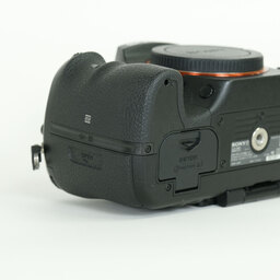 SONY α99II（ILCA-99M2）