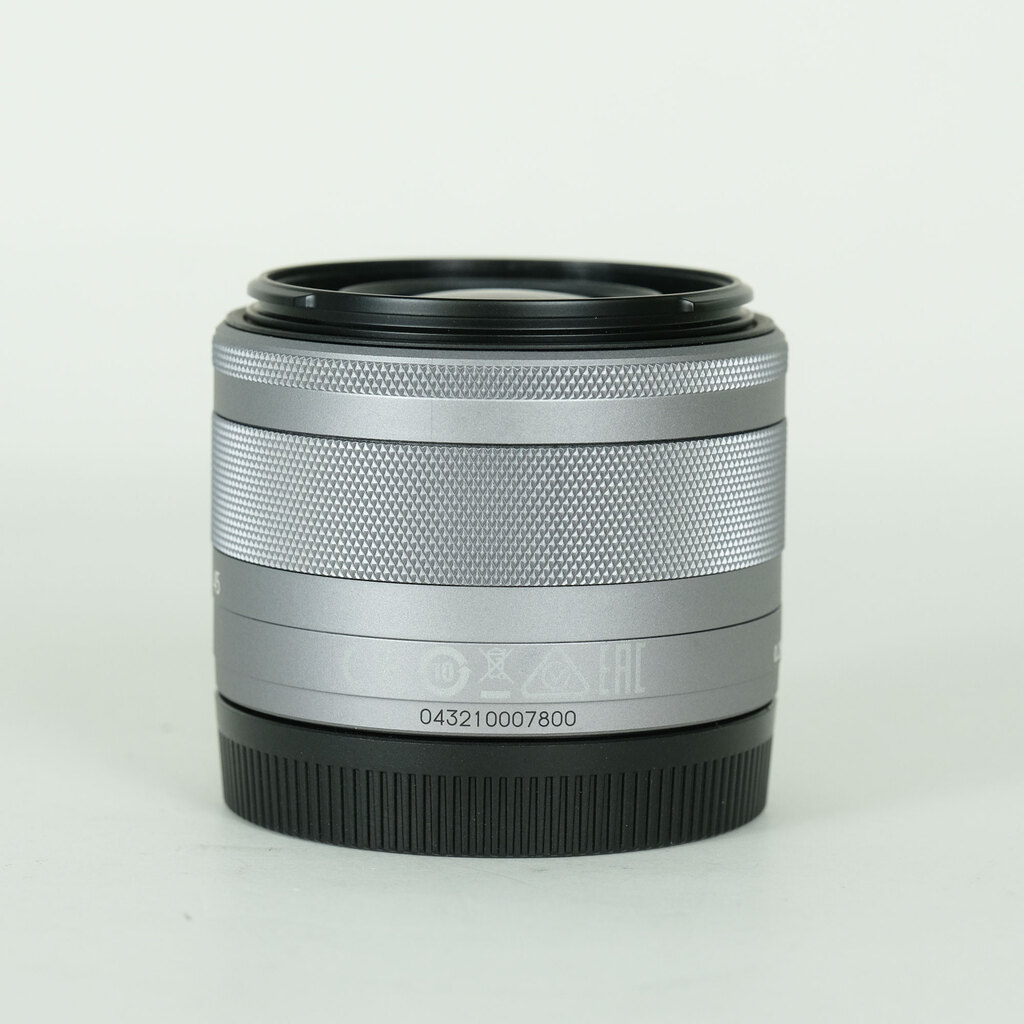 Canon EF-M15-45mm F3.5-6.3 IS STM [�V���o�[]