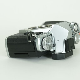 OLYMPUS OM-D E-M5 Mark II OLYMPUS OM-D E-M5 Mark II