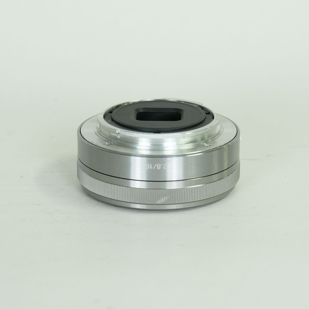 SONY E 16mm F2.8 SEL16F28