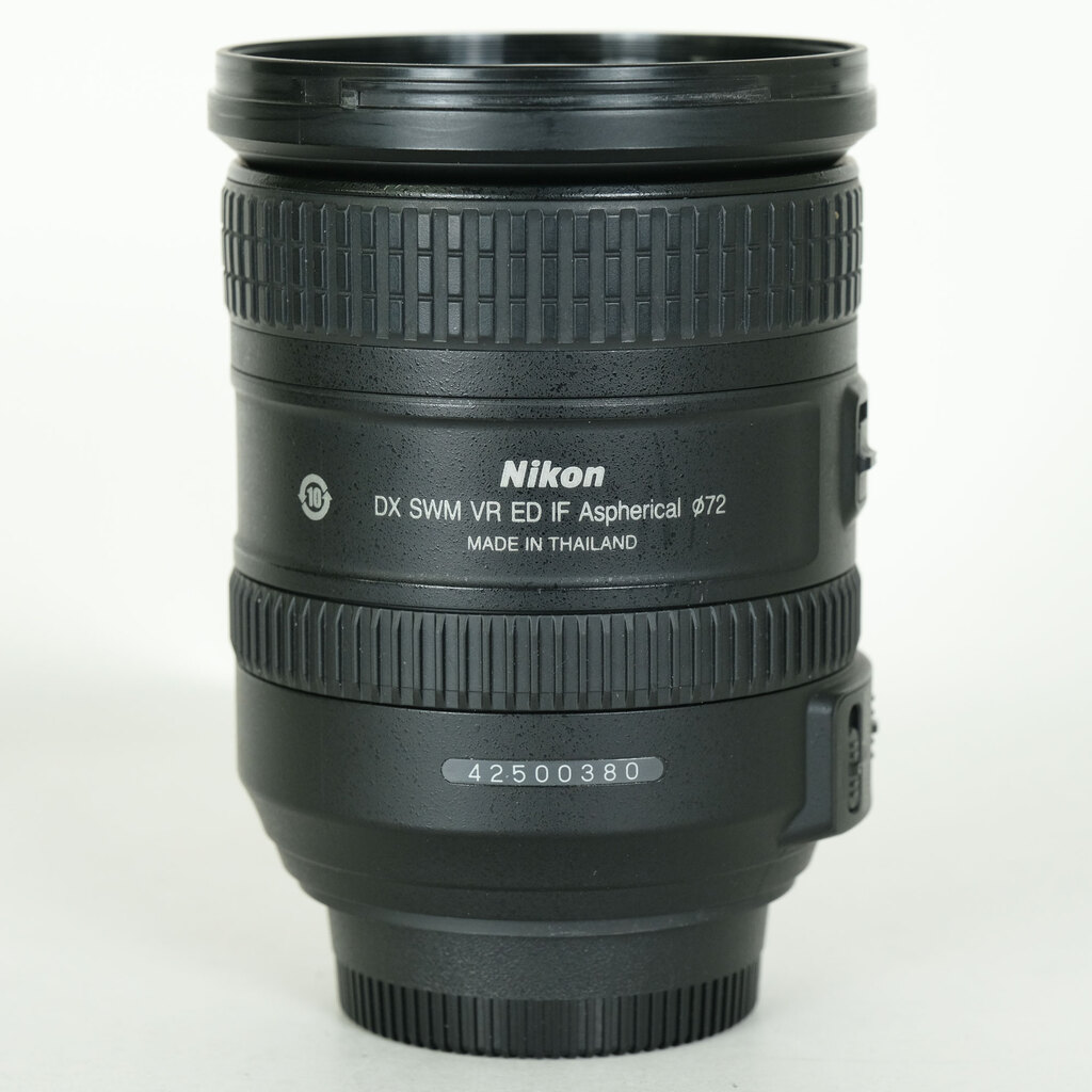 Nikon AF-S DX NIKKOR 18-200mm F3.5-5.6G ED VR II Nikon AF-S DX NIKKOR 18-200mm F3.5-5.6G ED VR II