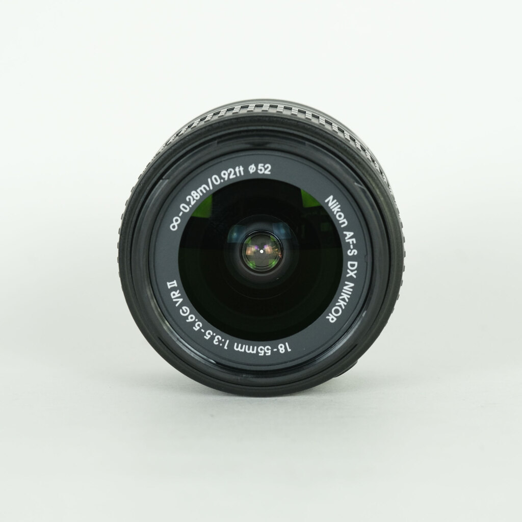 Nikon AF-S DX NIKKOR 18-55mm f3.5-5.6G VR II