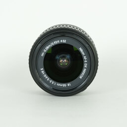 Nikon AF-S DX NIKKOR 18-55mm f3.5-5.6G VR II