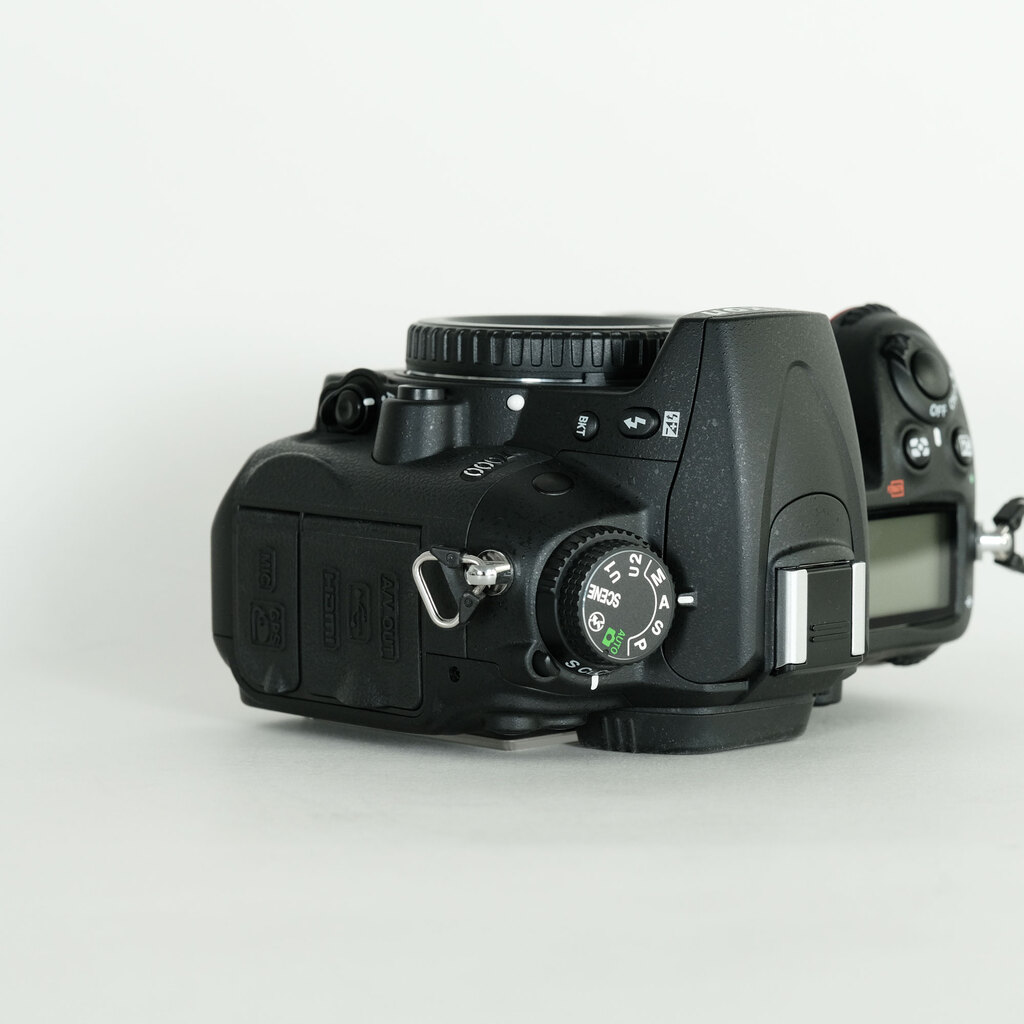 Nikon D7000