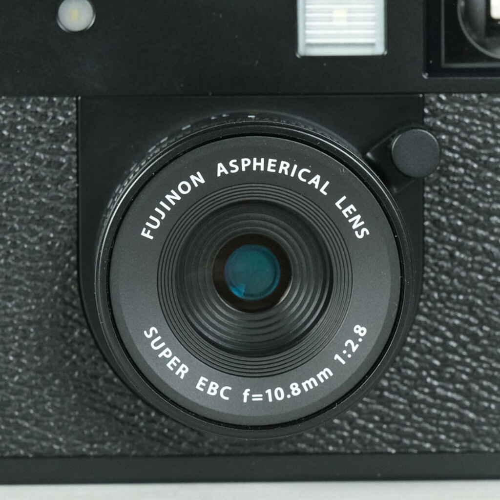 FUJIFILM X half X-HF1