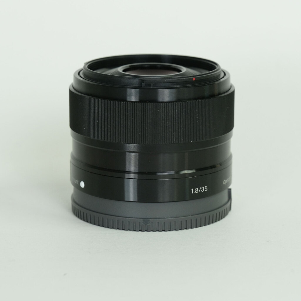 SONY E 35mm F1.8 OSS SEL35F18