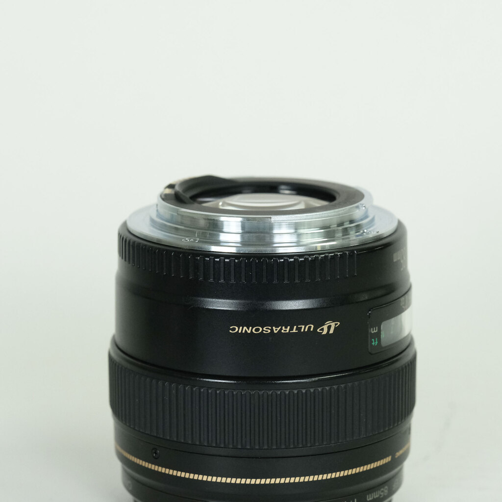 Canon EF85mm F1.8 USM Canon EF85mm F1.8 USM