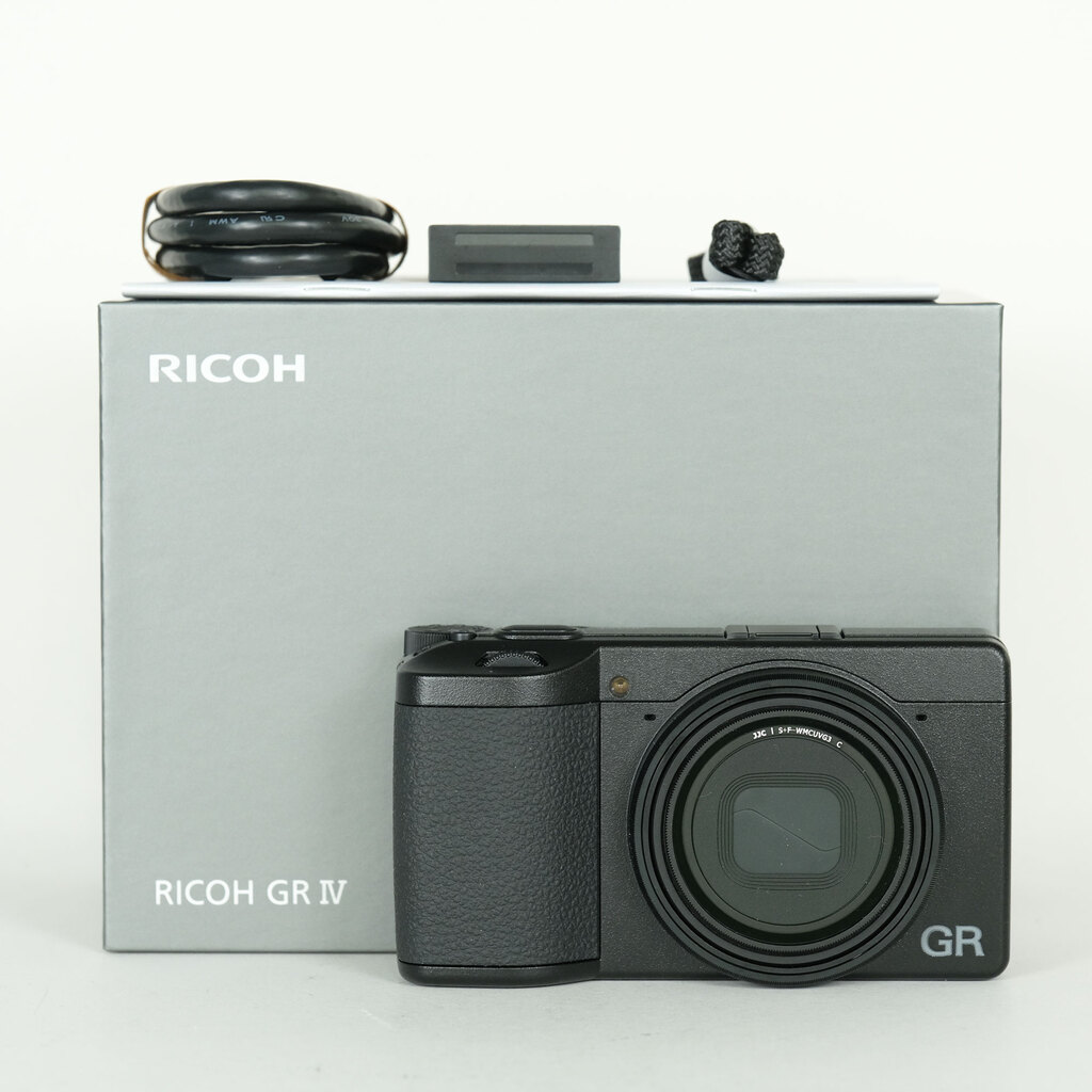 RICOH GR IVの出品 | ONE SCENE（ワンシーン）