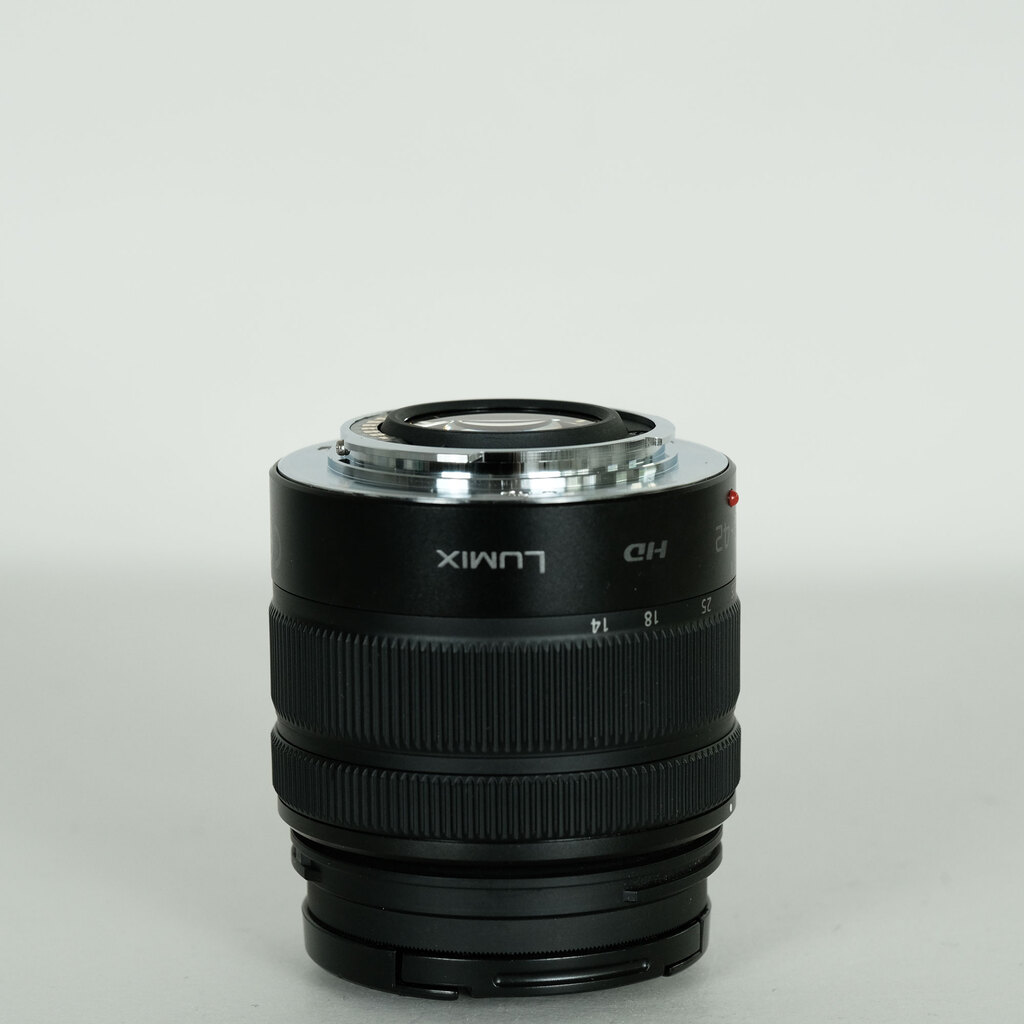 Panasonic LUMIX G VARIO 14-42mm F3.5-5.6II ASPH. MEGA O.I.S.  ブラック