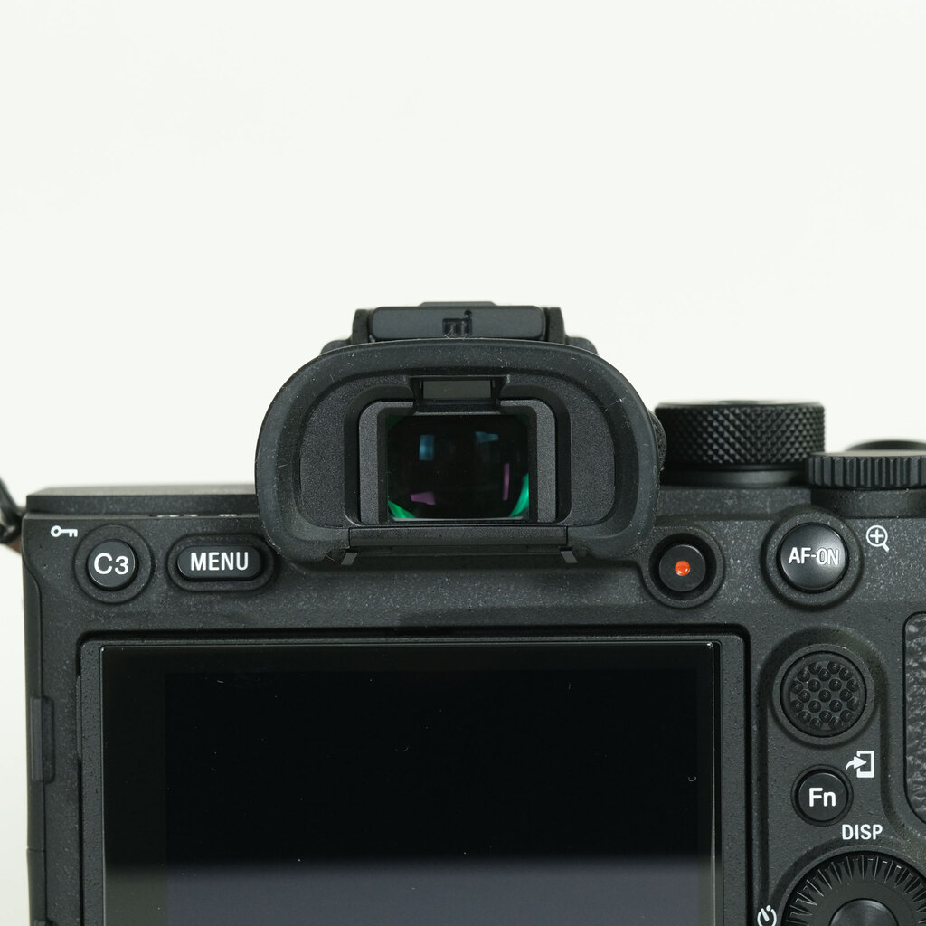 SONY α7RIV ボディ ILCE-7RM4A   【後期モデル 液晶下部にSONYロゴなし】