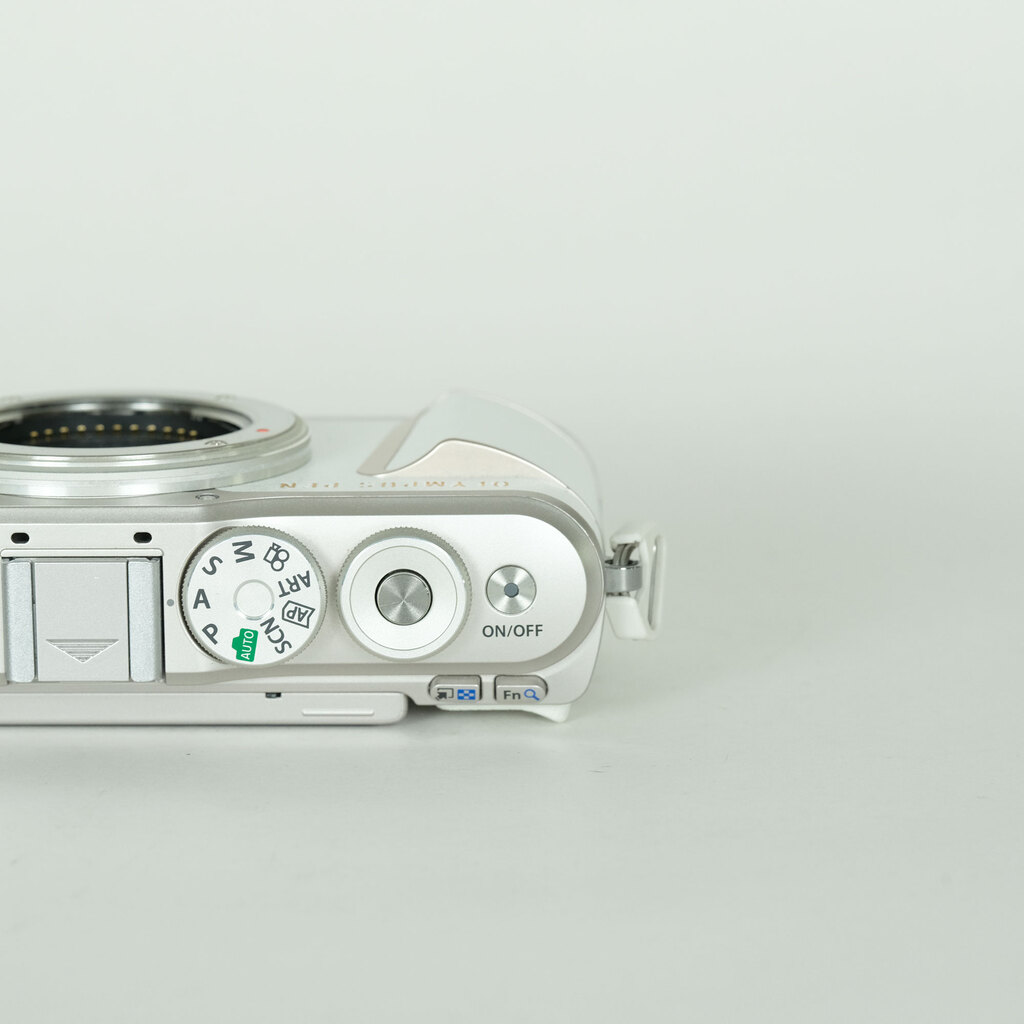 OLYMPUS PEN E-PL10 OLYMPUS PEN E-PL10