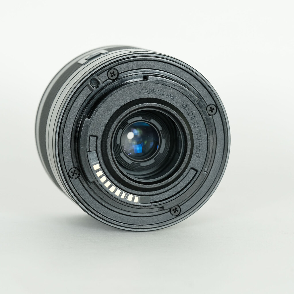 Canon EF-M28mm F3.5 マクロ IS STM