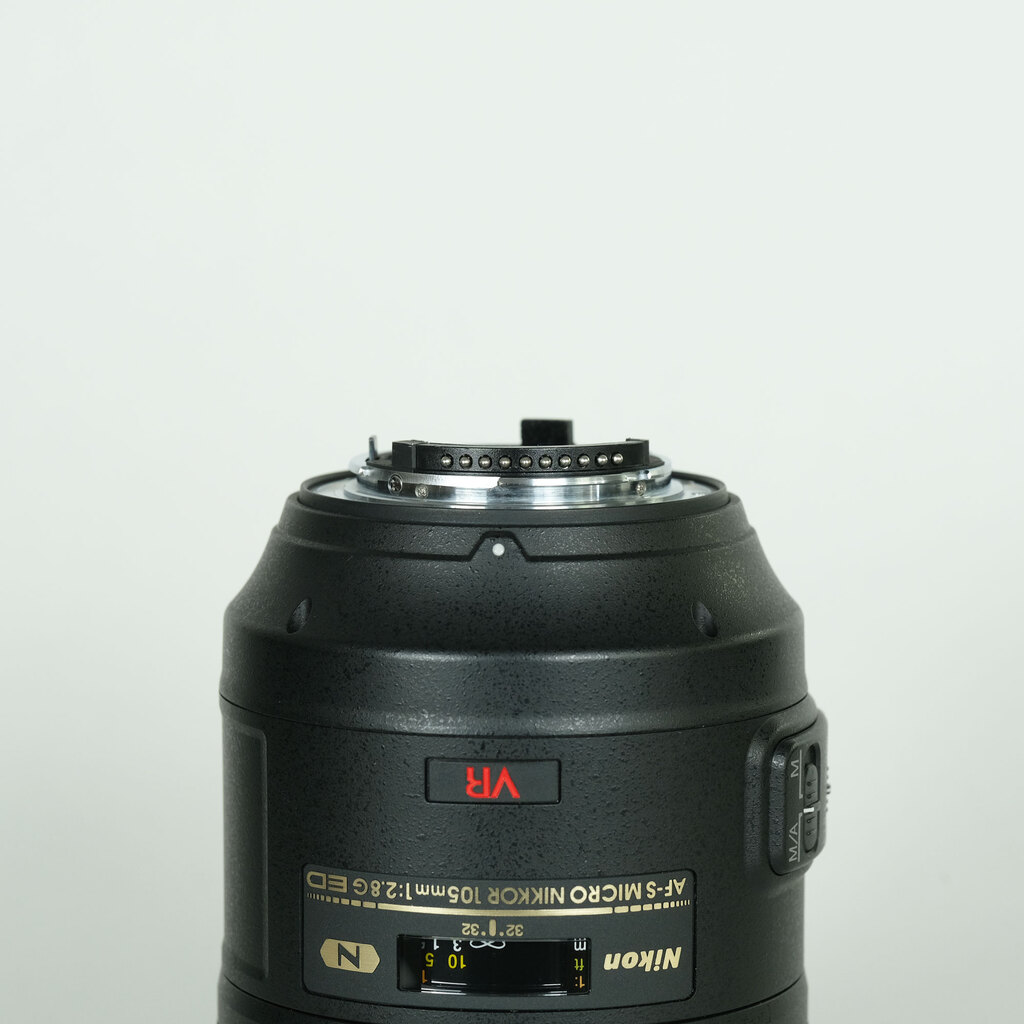 Nikon AF-S VR Micro-Nikkor 105mm f/2.8G IF-ED