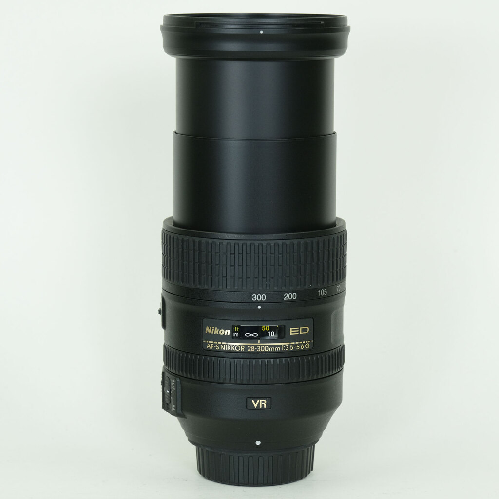 Nikon AF-S NIKKOR 28-300mm f/3.5-5.6G ED VR