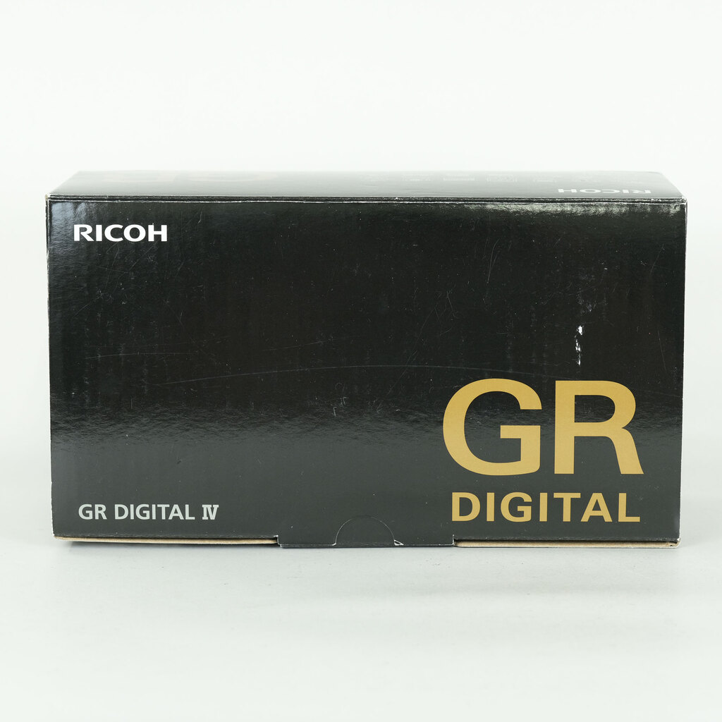 RICOH GR DIGITAL IV