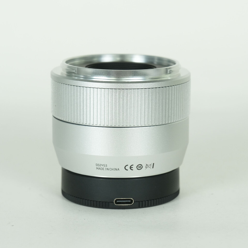 �������w TTArtisan AF 35mm F1.8 II�i�t�W�t�C����X�p�j �V���o�[