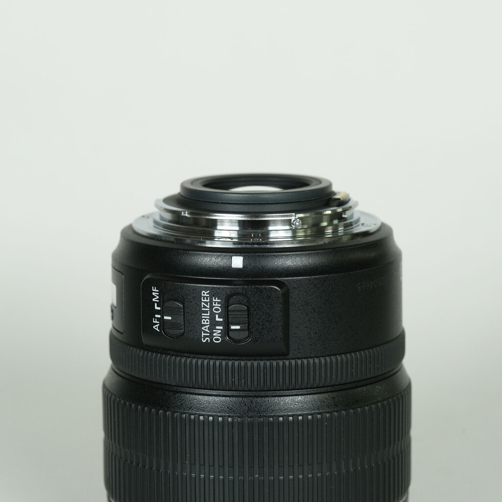Canon EF-S15-85mm F3.5-5.6 IS USM