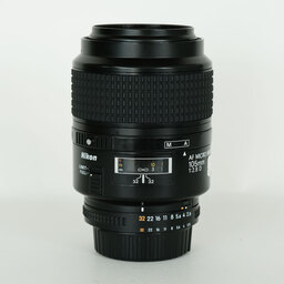 Nikon AF 105mm F2.8D マイクロ