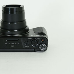 Canon PowerShot SX740 HS ブラック