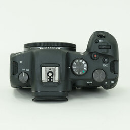 Canon EOS R6 Canon EOS R6