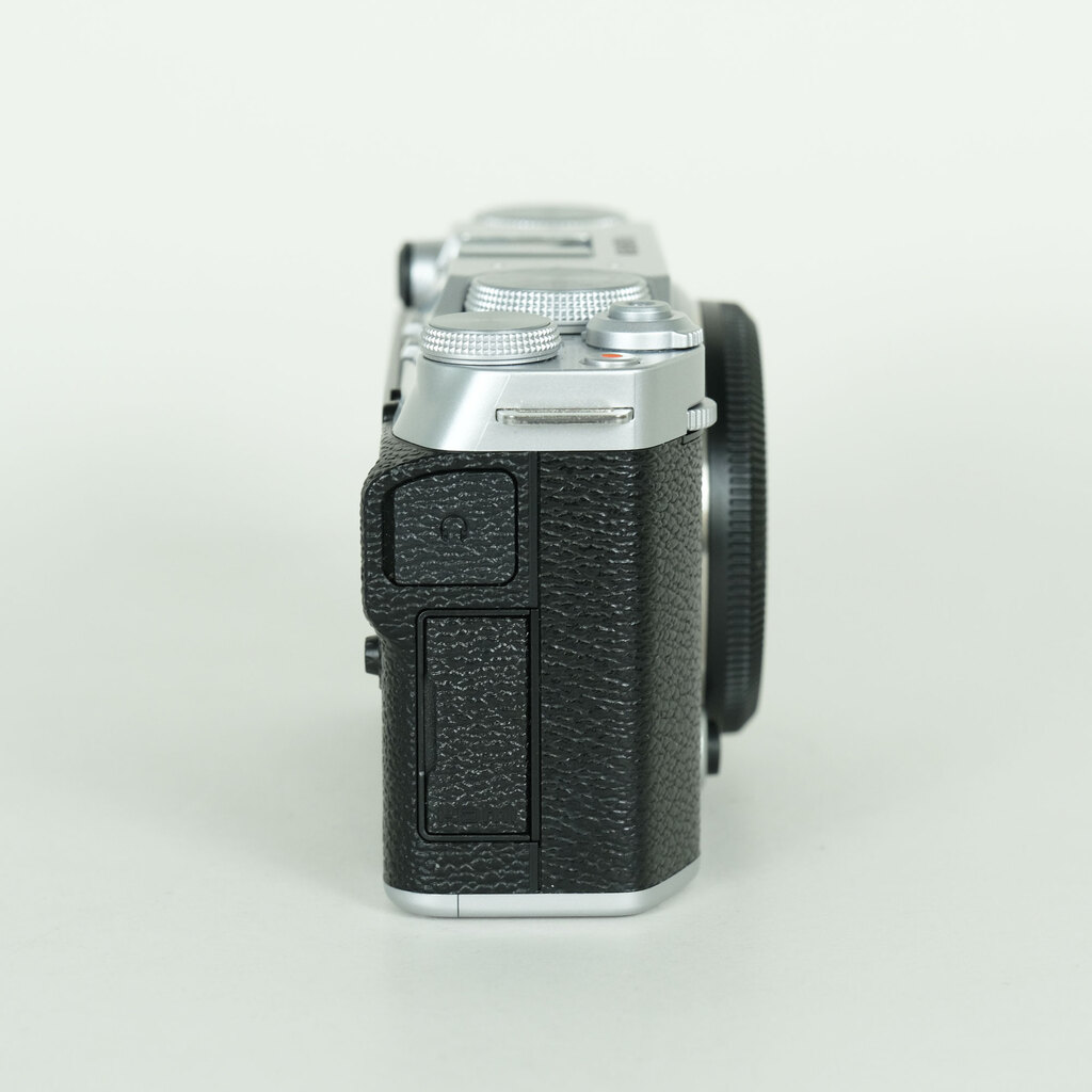 FUJIFILM X-M5 FUJIFILM X-M5