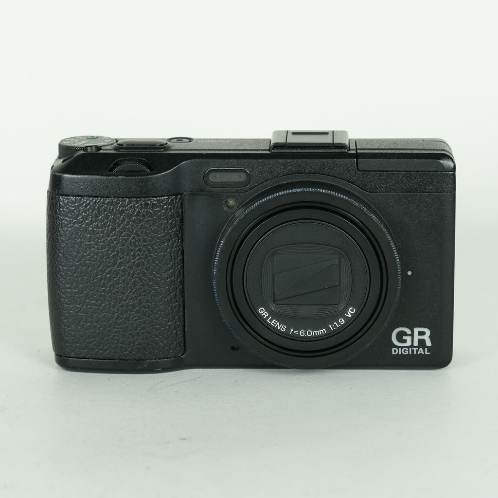 RICOH GR DIGITAL IVの出品 | ONE SCENE（ワンシーン）