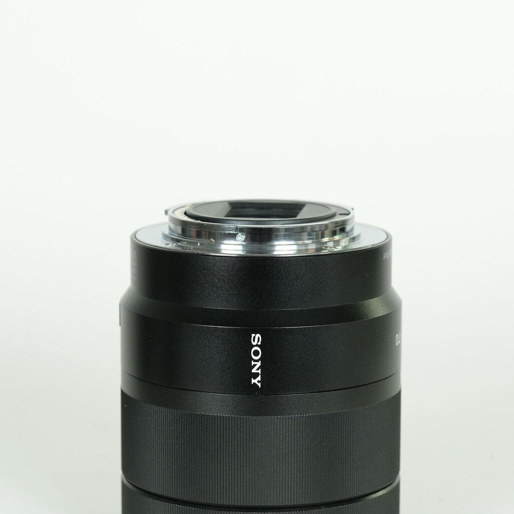 SONY Vario-Tessar T* E 16-70mm F4 ZA OSS SEL1670Z SONY Vario-Tessar T* E 16-70mm F4 ZA OSS SEL1670Z