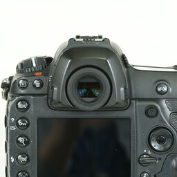 Nikon D5