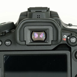 Canon EOS 90D