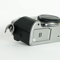 FUJIFILM X-T4 FUJIFILM X-T4