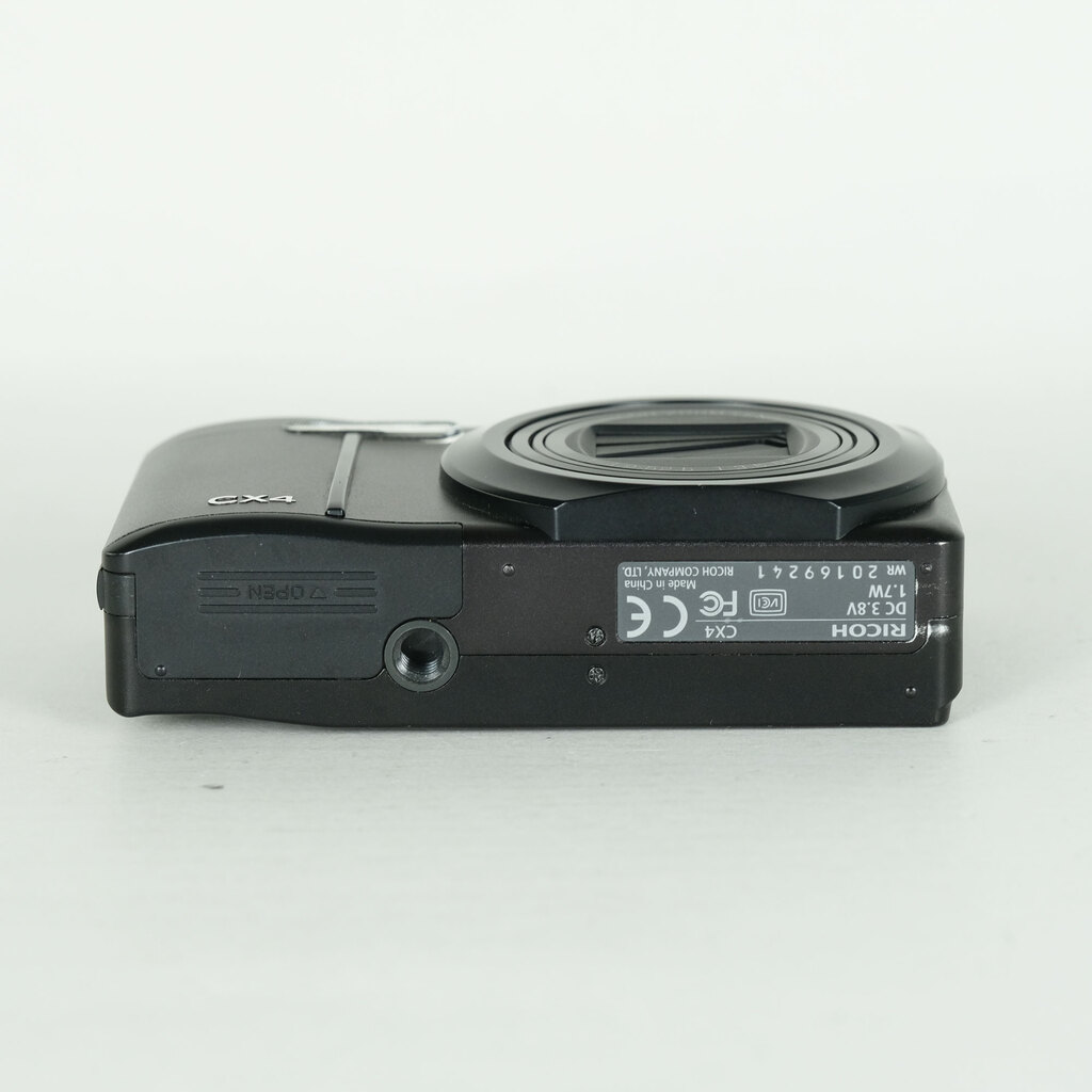 RICOH デジタルカメラ CX4【ブラック】 家電、AV、カメラ デジタルカメラ