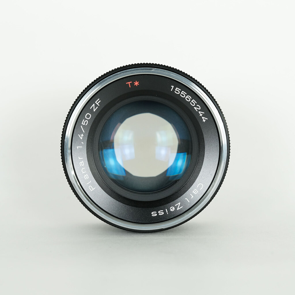 Carl Zeiss Planar T* 50mm F1.4 ZF [ニコンF用]