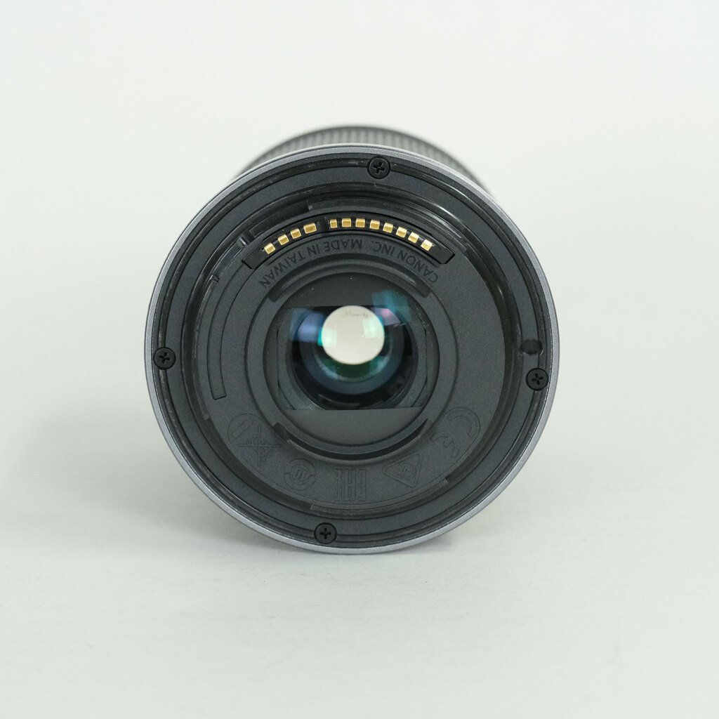 Canon RF-S18-150mm F3.5-6.3 IS STM