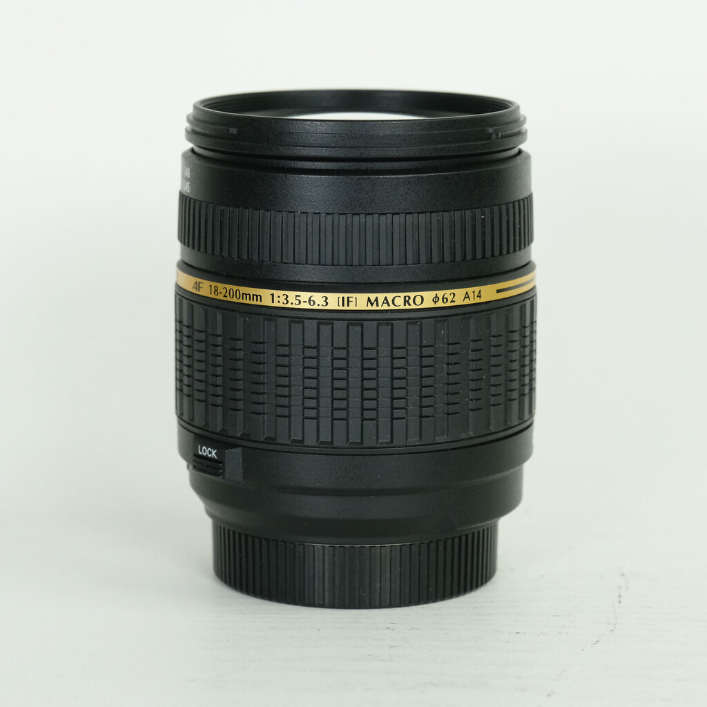 TAMRON AF18-200mmF3.5-6.3XR DiII/A14N2(ニコン用/モーター内蔵) TAMRON AF18-200mmF3.5-6.3XR DiII/A14N2(ニコン用/モーター内蔵)