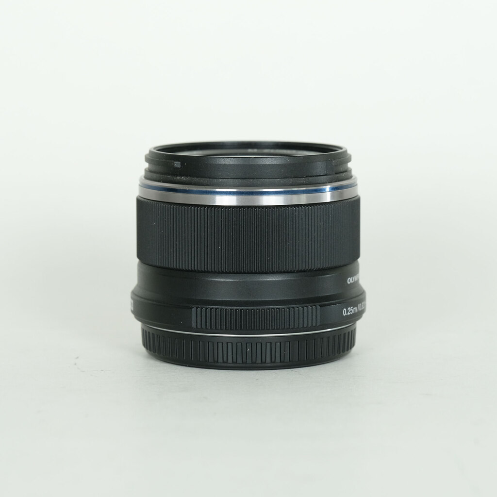 OLYMPUS M.ZUIKO DIGITAL 25mm F1.8 OLYMPUS M.ZUIKO DIGITAL 25mm F1.8