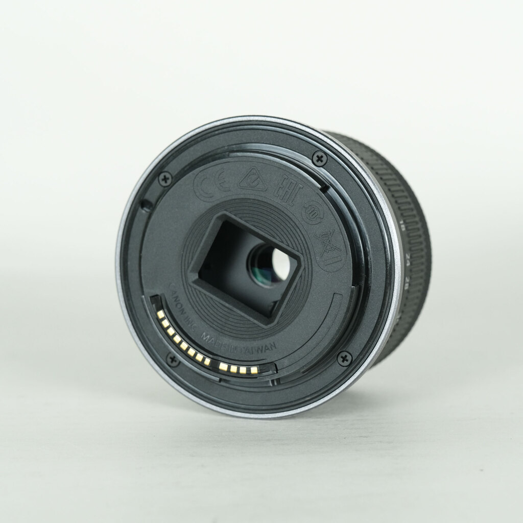 Canon RF-S 18-45mm F4.5-6.3 IS STMの出品 | ONE SCENE（ワンシーン）