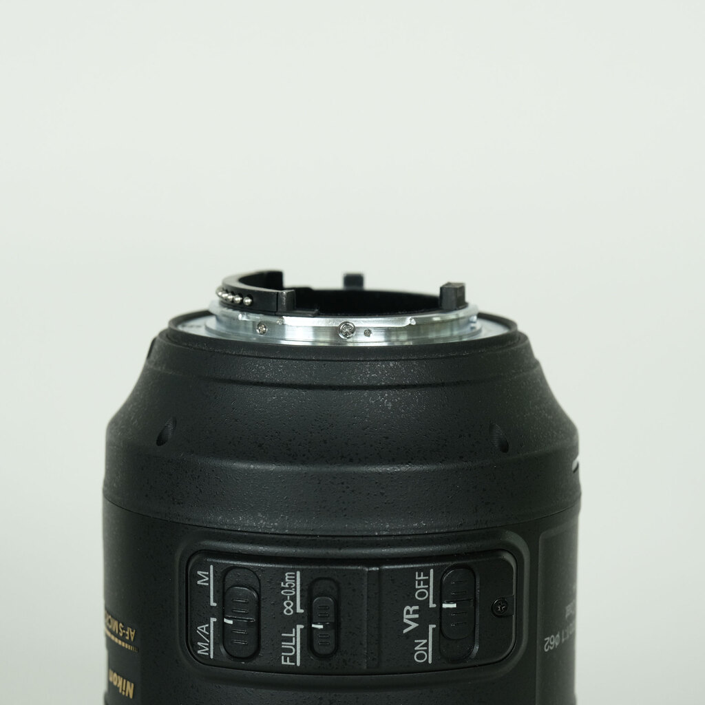 Nikon AF-S VR Micro-Nikkor 105mm f/2.8G IF-EDの出品 | ONE SCENE