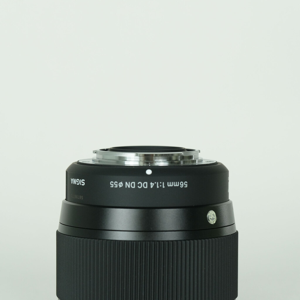 SIGMA 56mm F1.4 DC DN｜Contemporary [マイクロフォーサーズ用]の出品