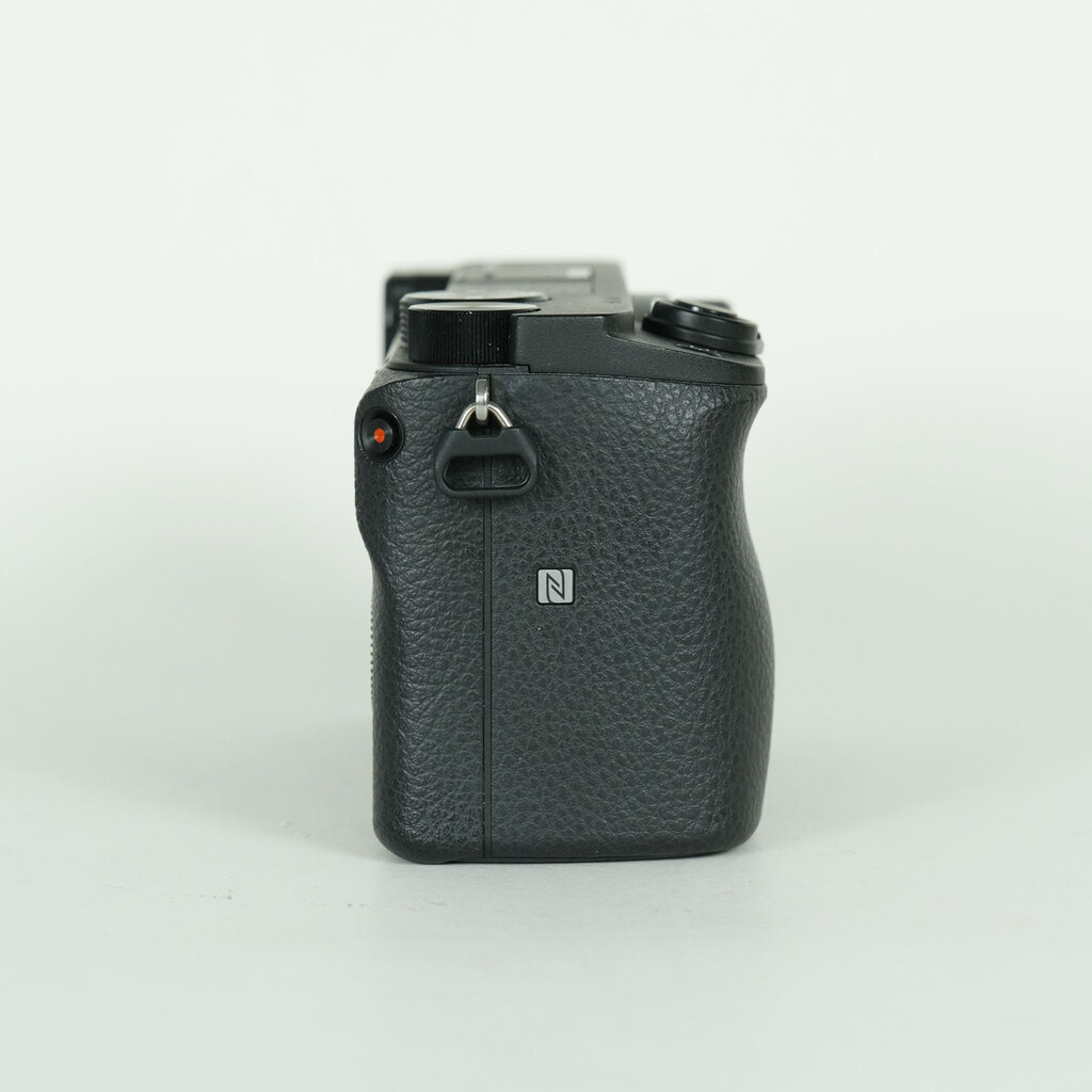 SONY α6400（ILCE-6400）