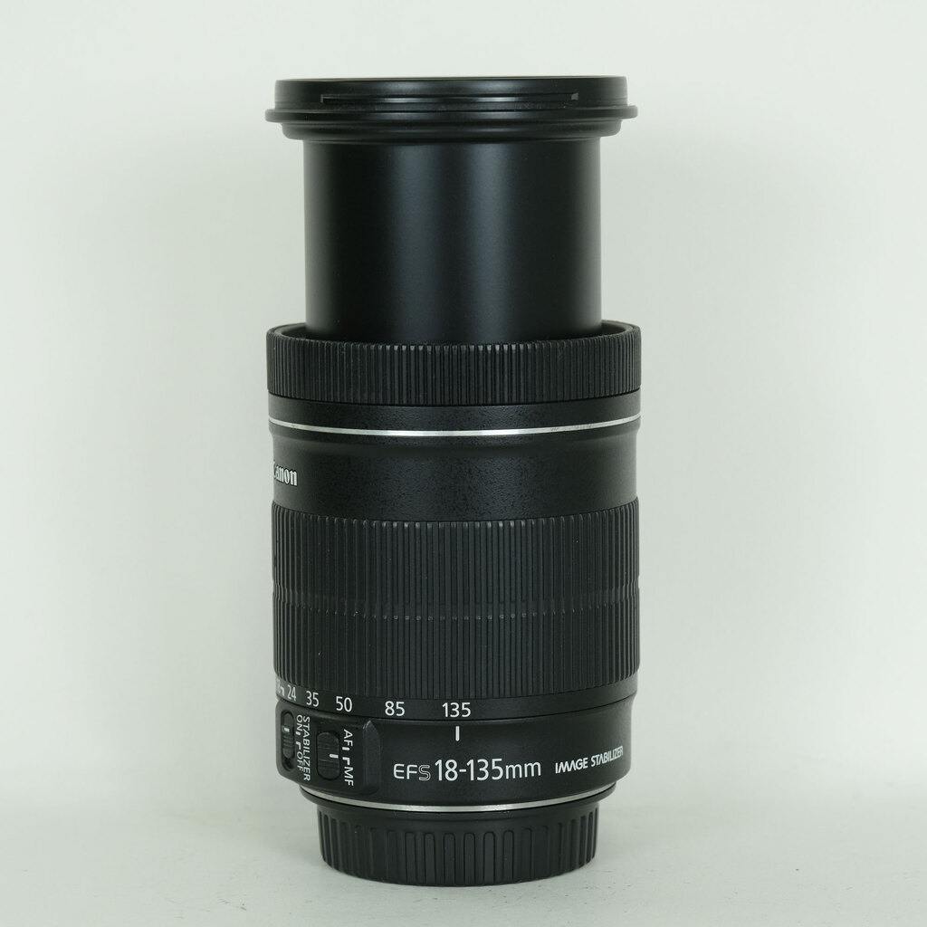 Canon EF-S18-135mm F3.5-5.6 IS