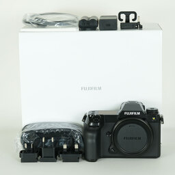 FUJIFILM GFX 50S II