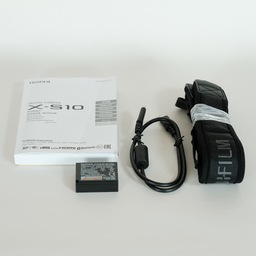 FUJIFILM X-S10