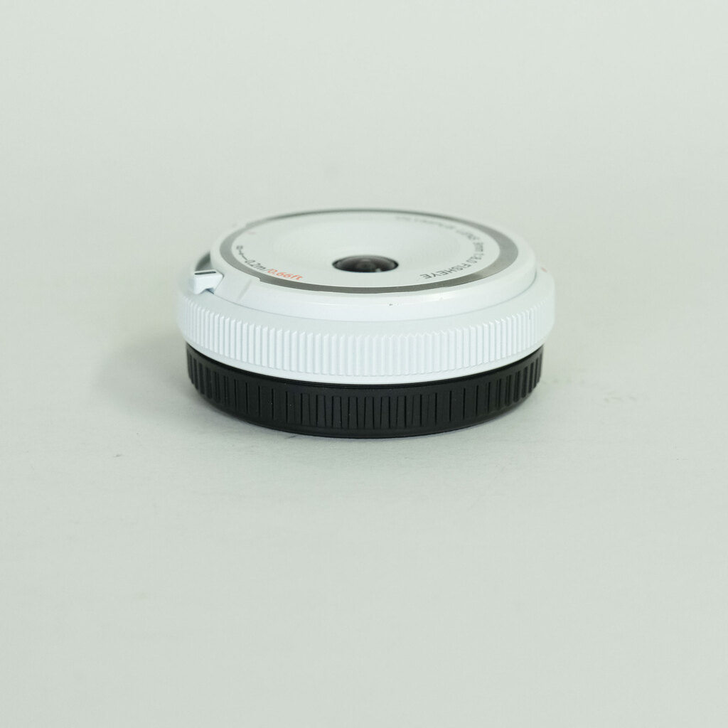 OLYMPUS フィッシュアイボディキャップレンズ（9mm Ｆ8.0 FISHEYE） BCL-0980 ホワイト