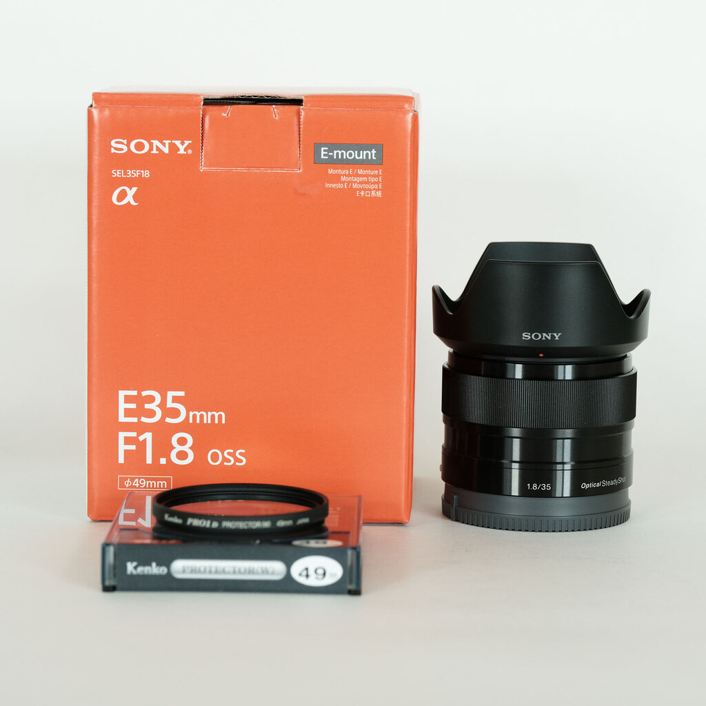 SONY E 35mm F1.8 OSS SEL35F18 SONY E 35mm F1.8 OSS SEL35F18