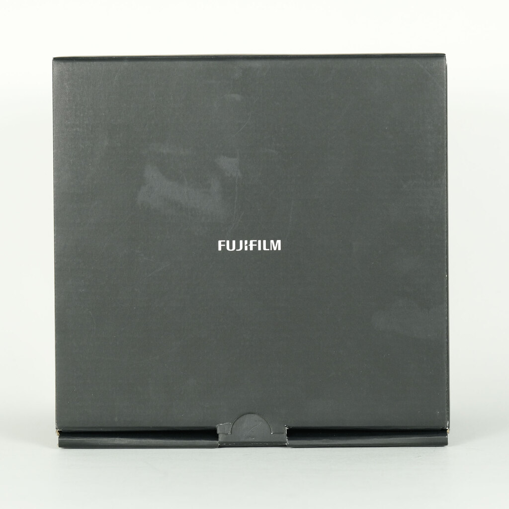 FUJIFILM X-E4