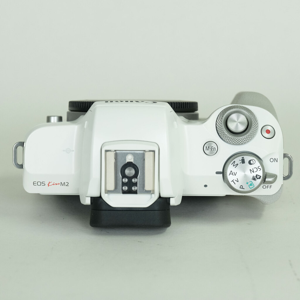 Canon EOS Kiss M2