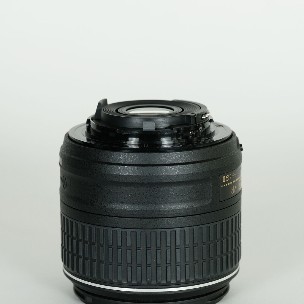 Nikon AF-S DX NIKKOR 18-55mm f3.5-5.6G VR II